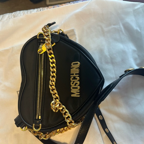 Moschino nylon heart bag. Used a few times. Excellent condition. - Picture 12 of 12